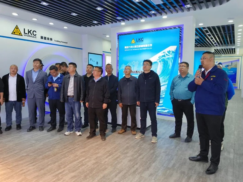 青岛禹城商会成立一周年工作总结会议2.jpg 青岛禹城商会成立一周年工作总结会议2.jpg