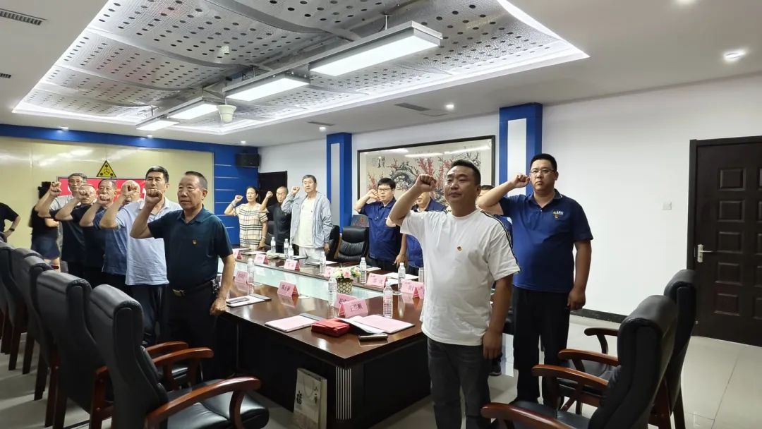 1751417274123170.jpg 举办庆祝中国共产党成立104周年主题党日活动6.jpg